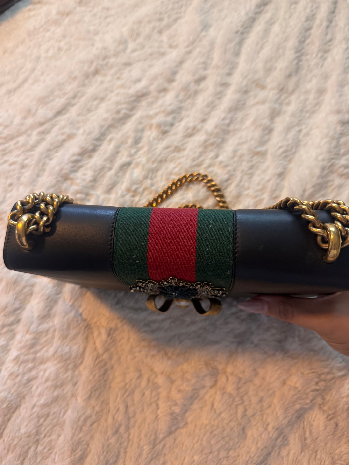 Gucci Peony Medium Strawberry Chain Shoulder Bag