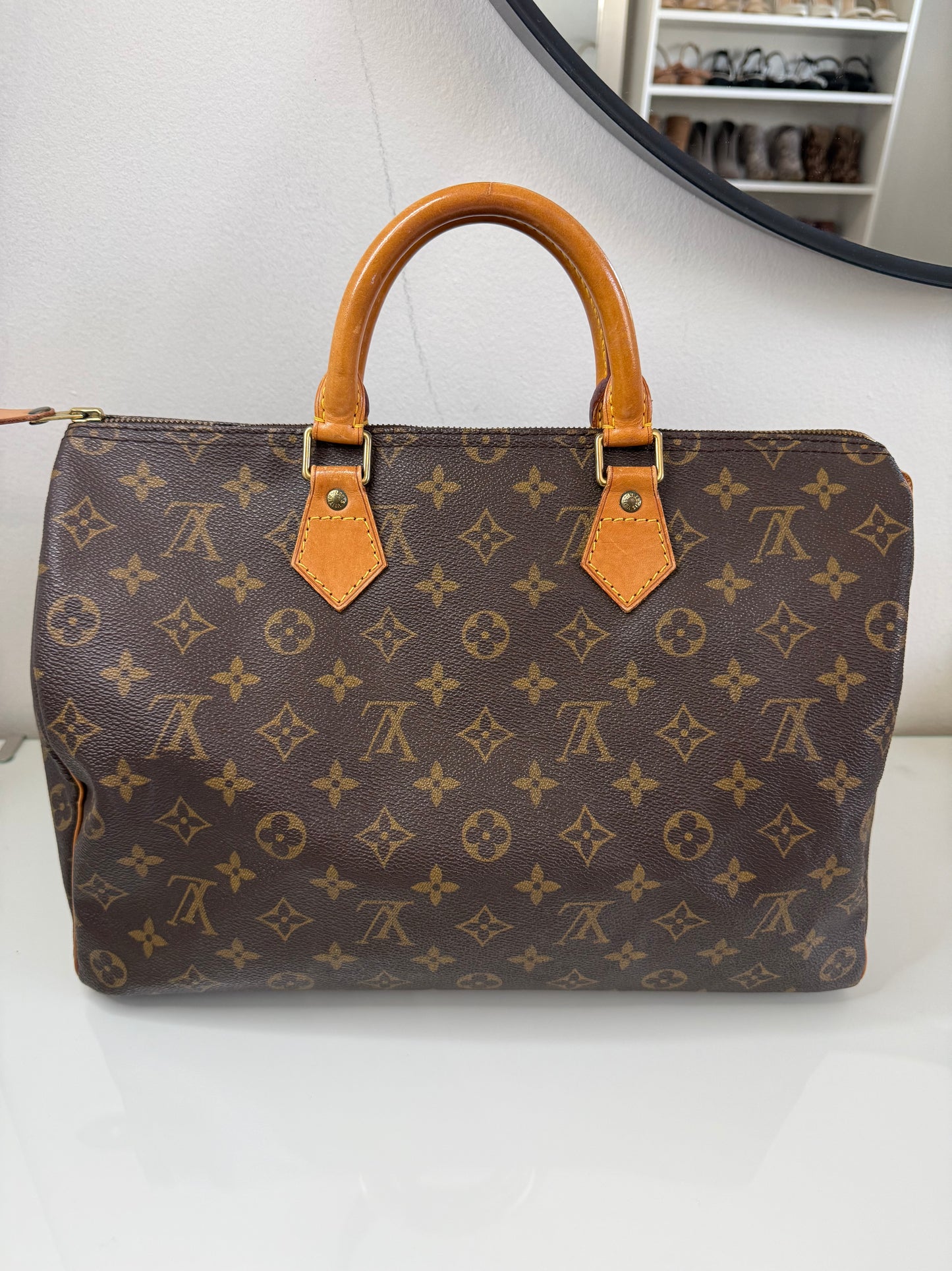 Louis Vuitton Monogram Speedy 35