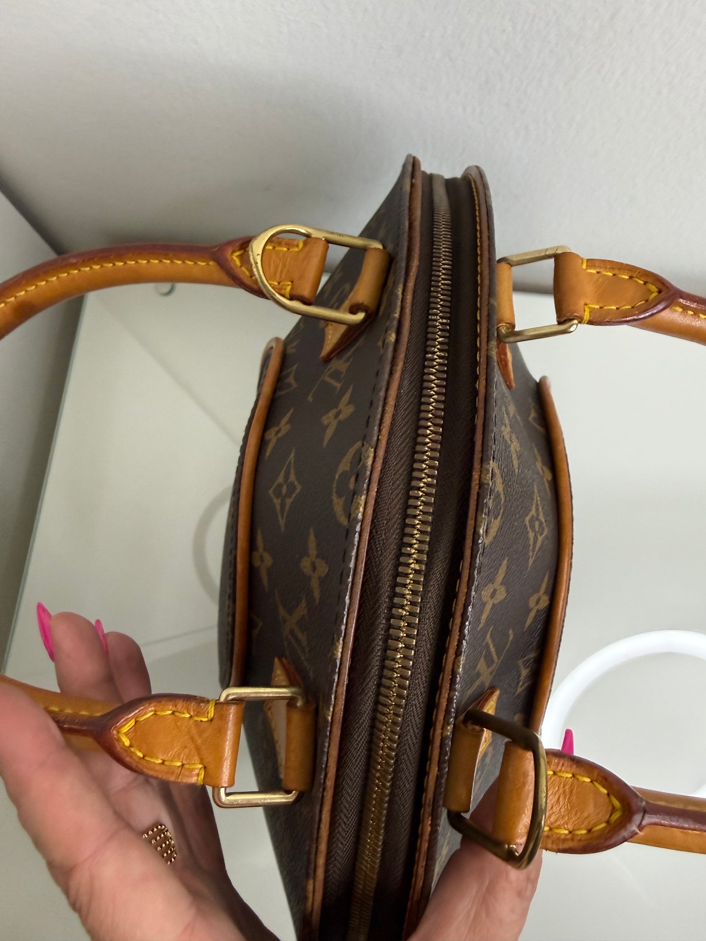 Louis Vuitton Vintage Monogram Ellipse PM