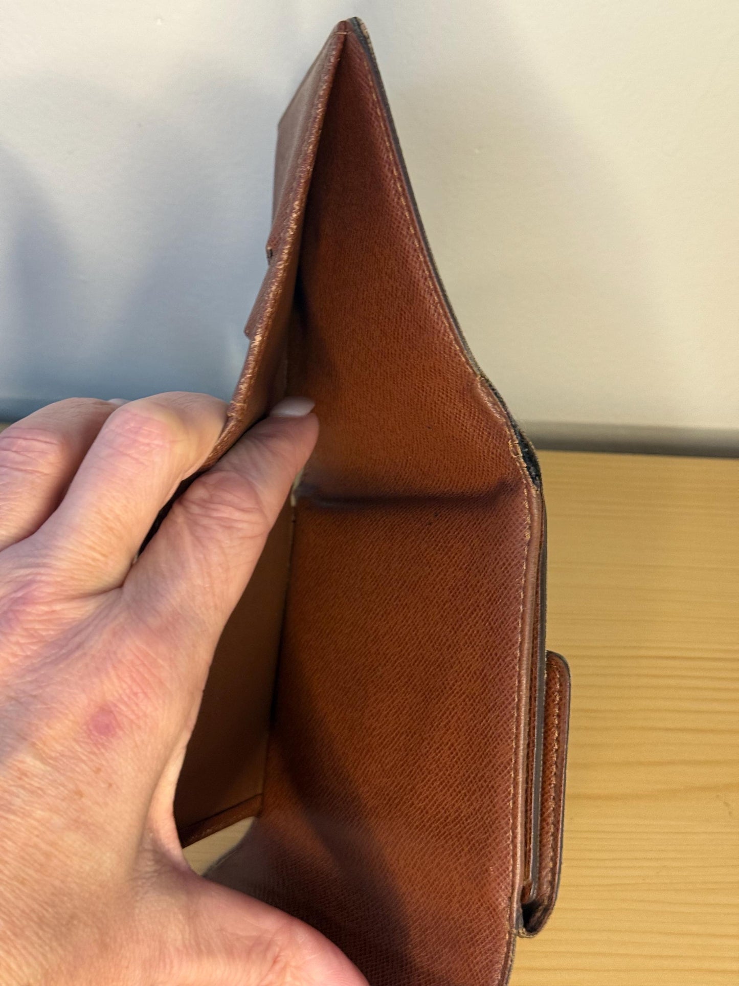 Louis Vuitton Monogram Compact Elise Wallet