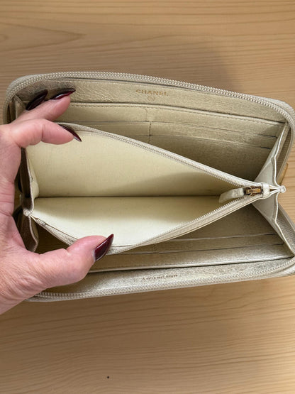 AUTHENTIC Chanel Metallic Lambskin Zippy Wallet