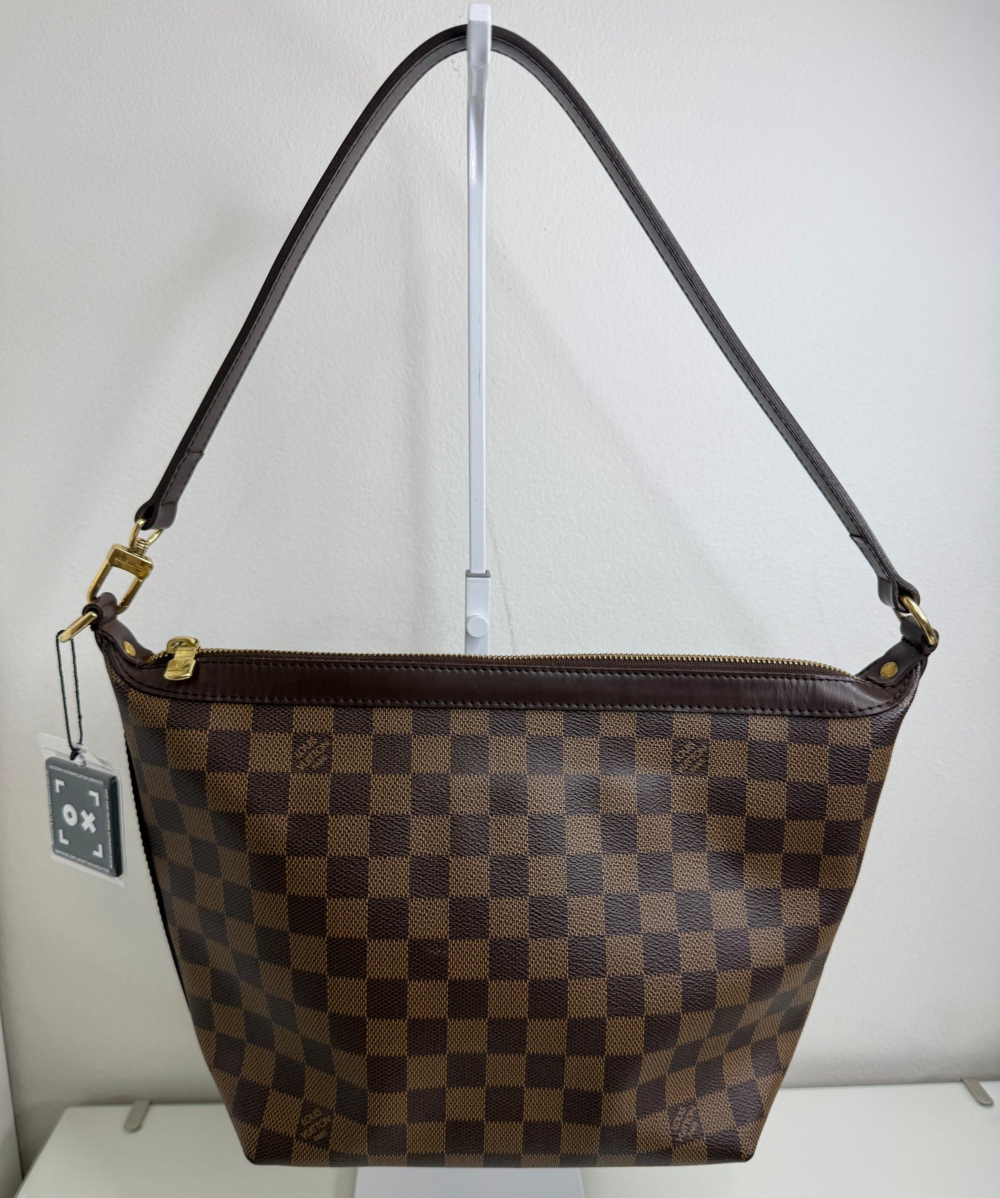 Louis Vuitton Damier Ebene Illovo MM