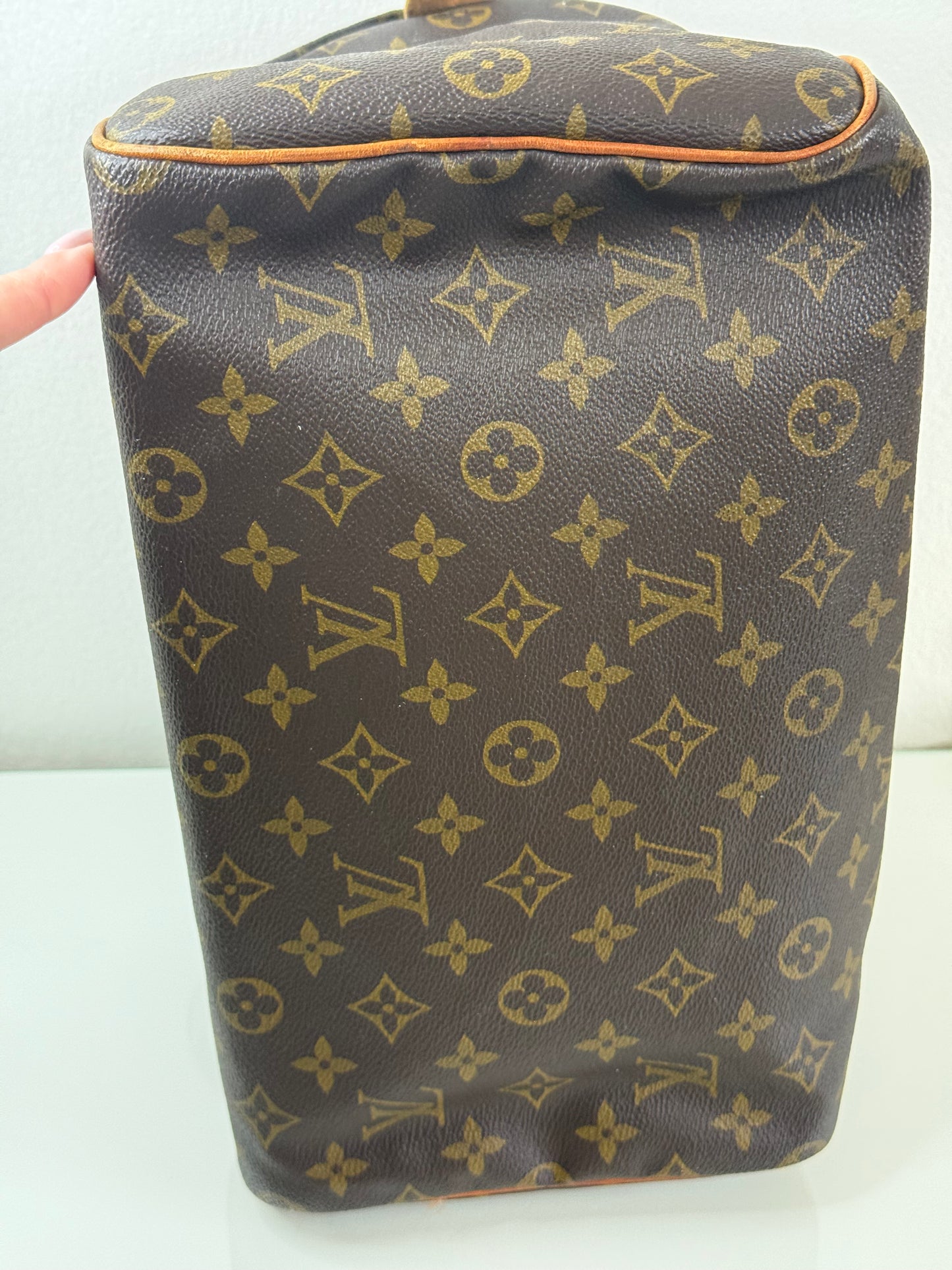 Louis Vuitton Monogram Speedy 30