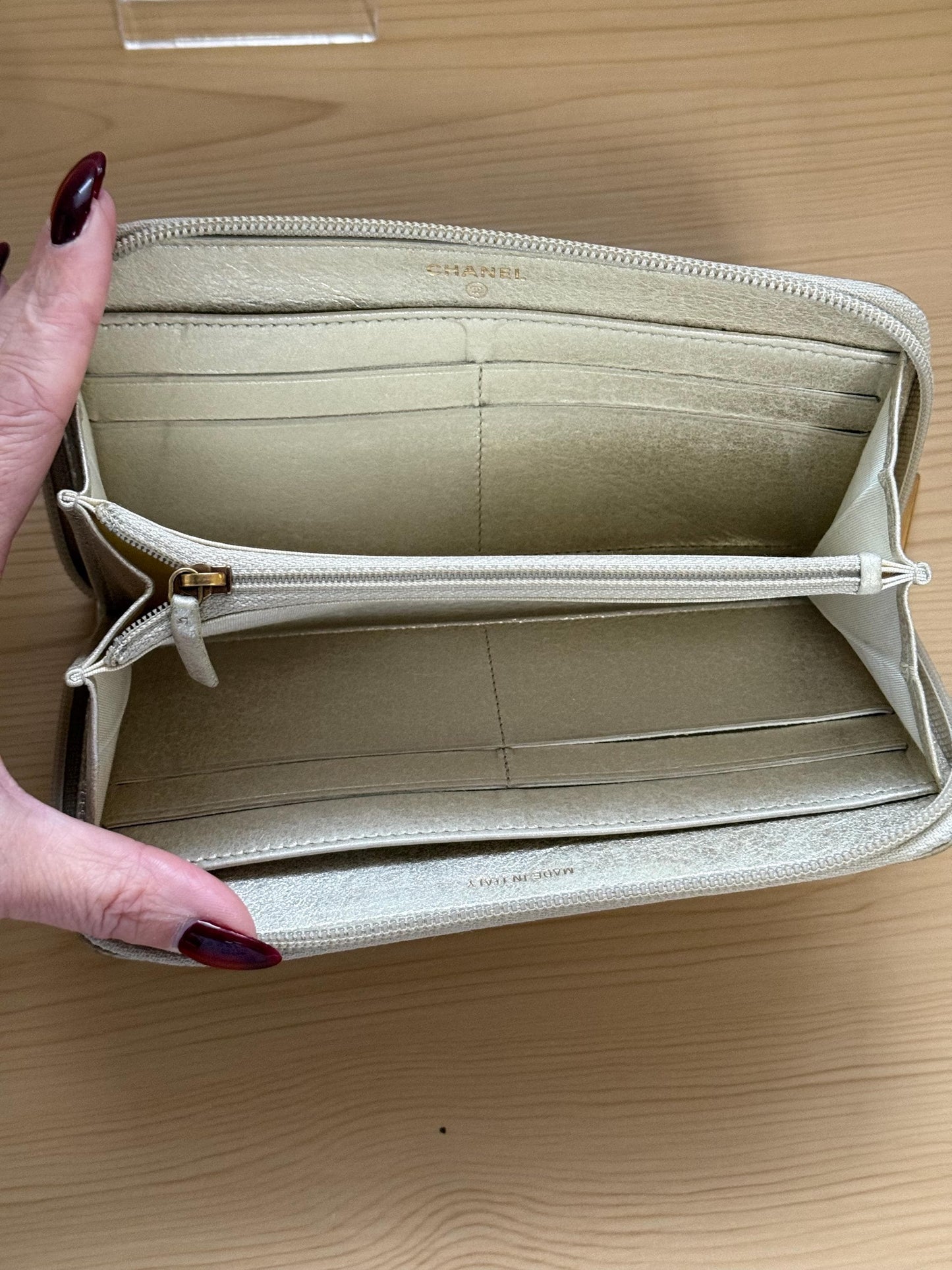 AUTHENTIC Chanel Metallic Lambskin Zippy Wallet