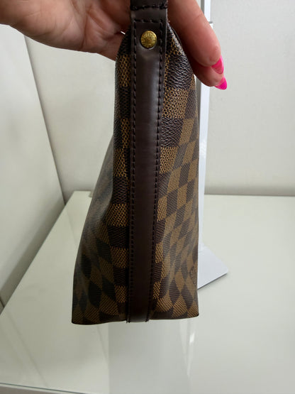 Louis Vuitton Damier Ebene Illovo MM