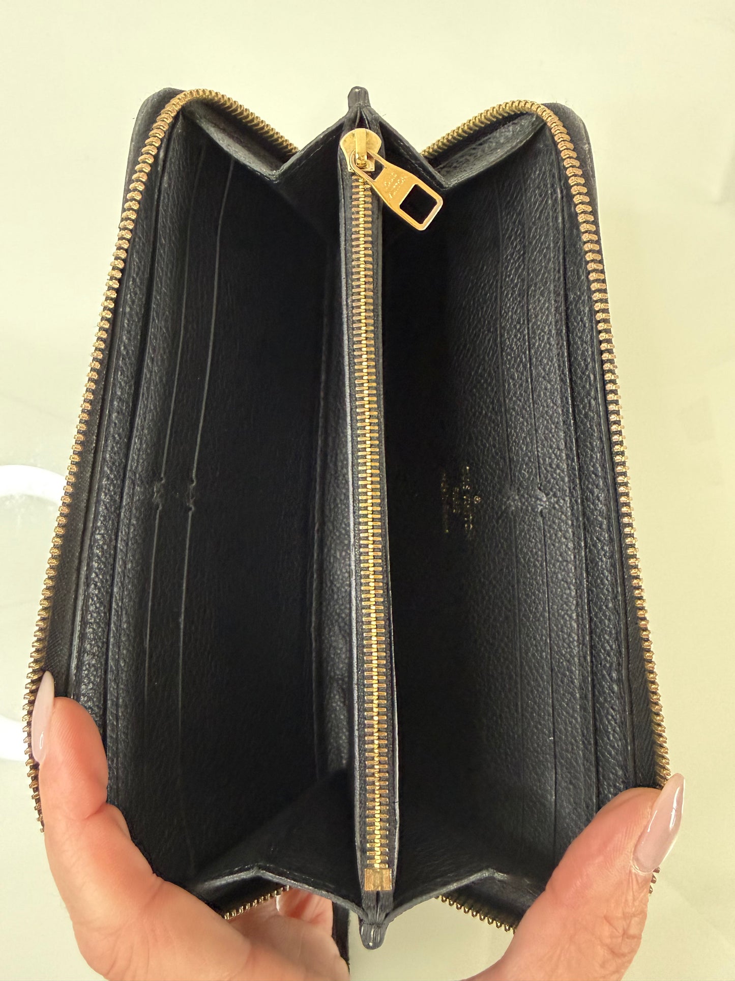 Louis Vuitton Black Emprente Zippy Wallet