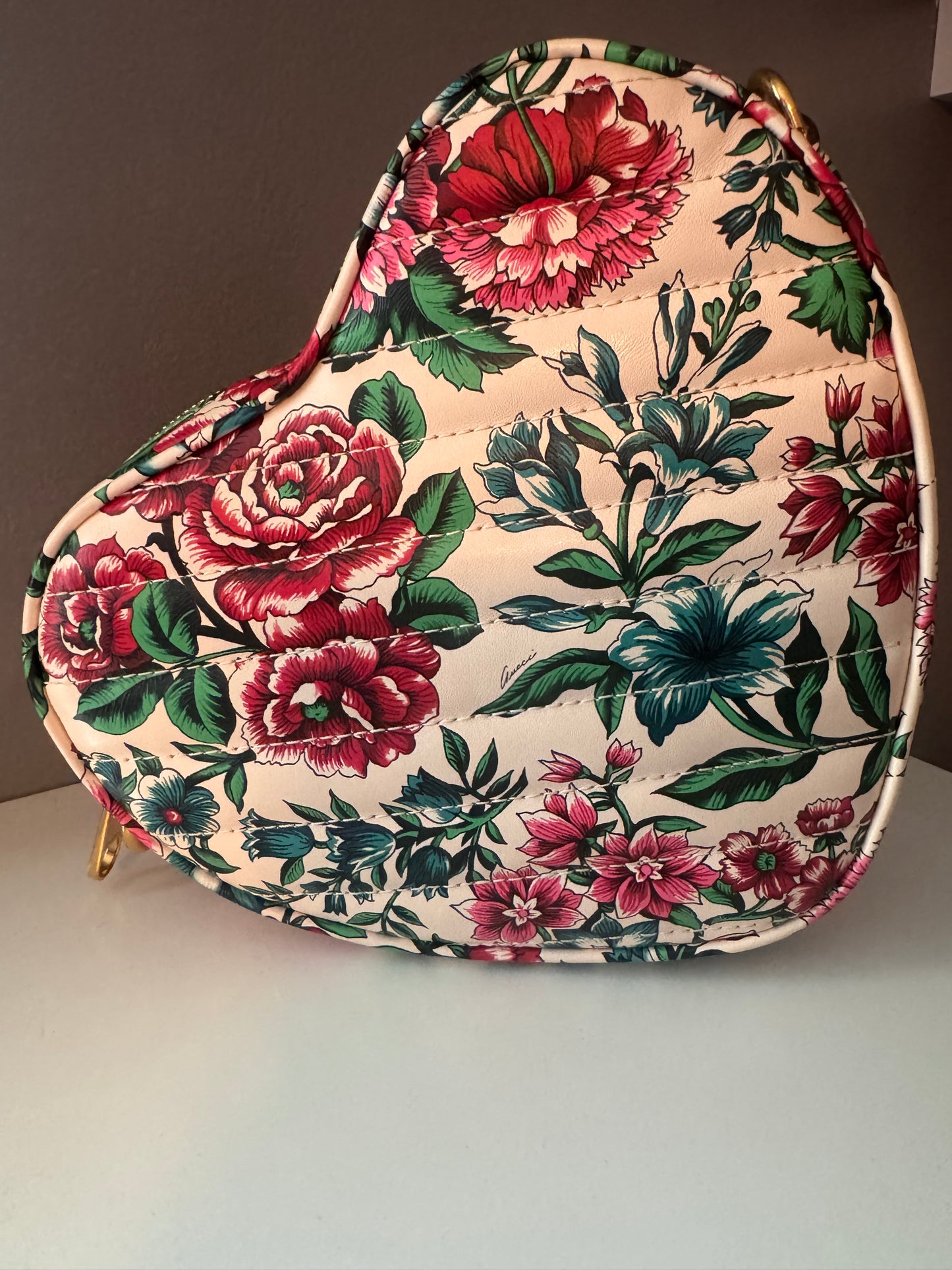 Gucci Brit Rose Print Interlocking G Mini Heart Shoulder Bag
