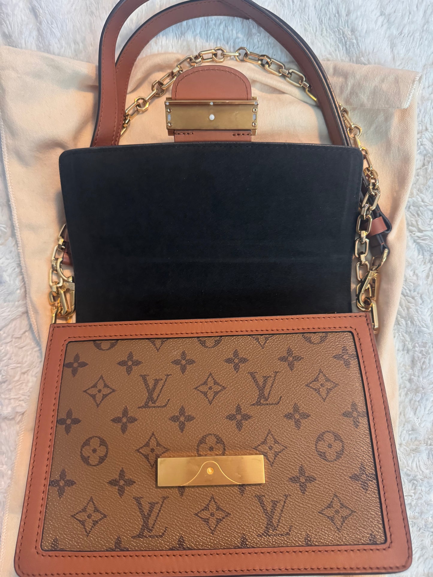 Louis Vuitton Dauphine MM