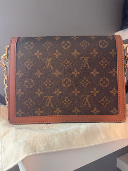 Louis Vuitton Dauphine MM