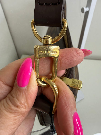 Louis Vuitton Damier Ebene Illovo MM