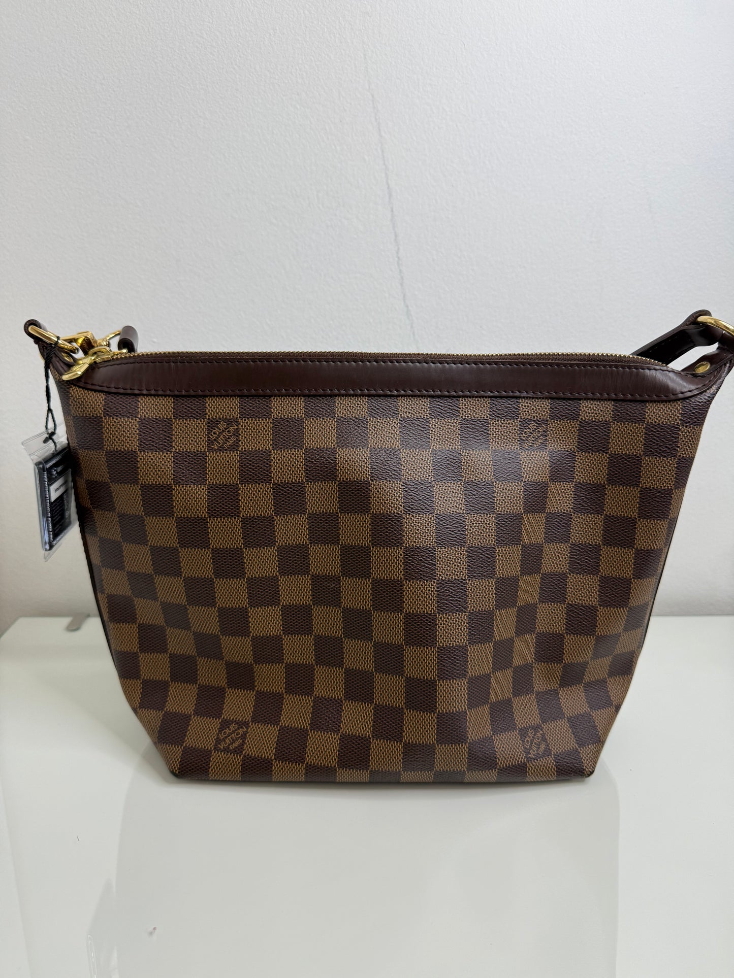 Louis Vuitton Damier Ebene Illovo MM