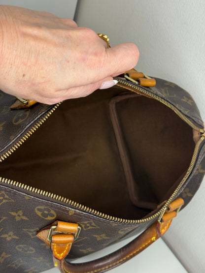 Louis Vuitton Vintage Monogram Speedy 30