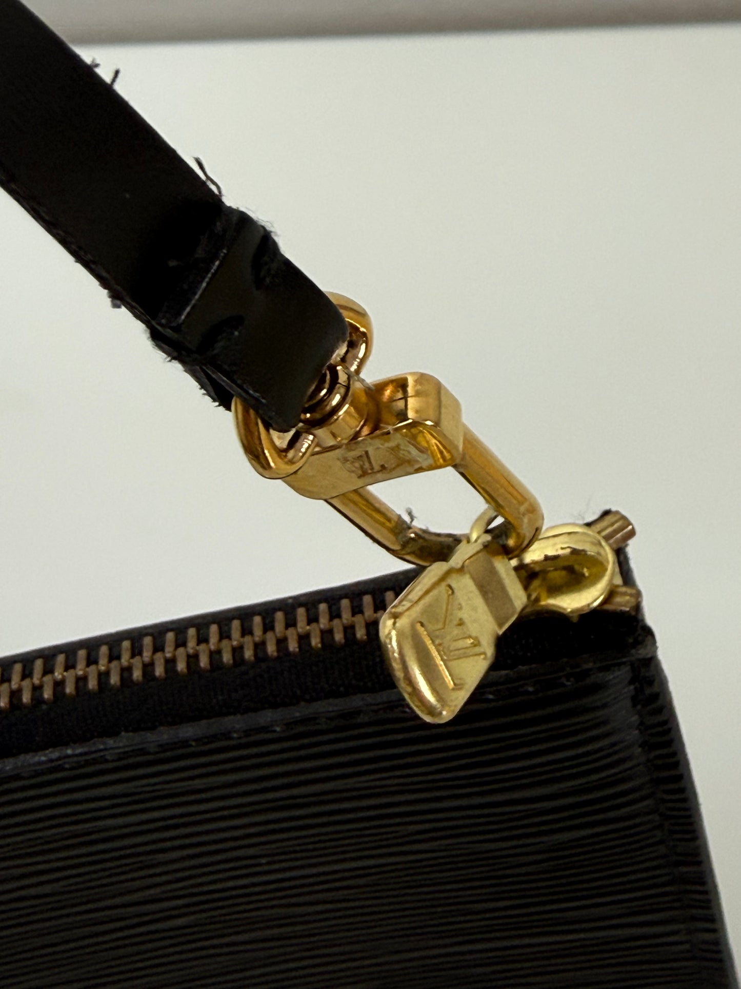 Louis Vuitton Epi Black Pouchette
