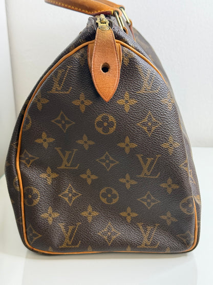 Louis Vuitton Vintage Monogram Speedy 30