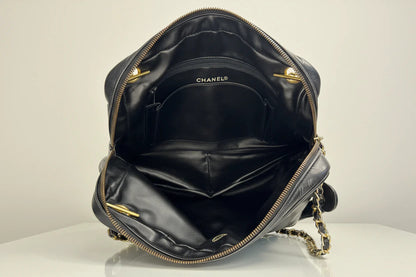 Chanel Vintage Black Lambskin Double Pocket Chevron Handbag 1986-1988