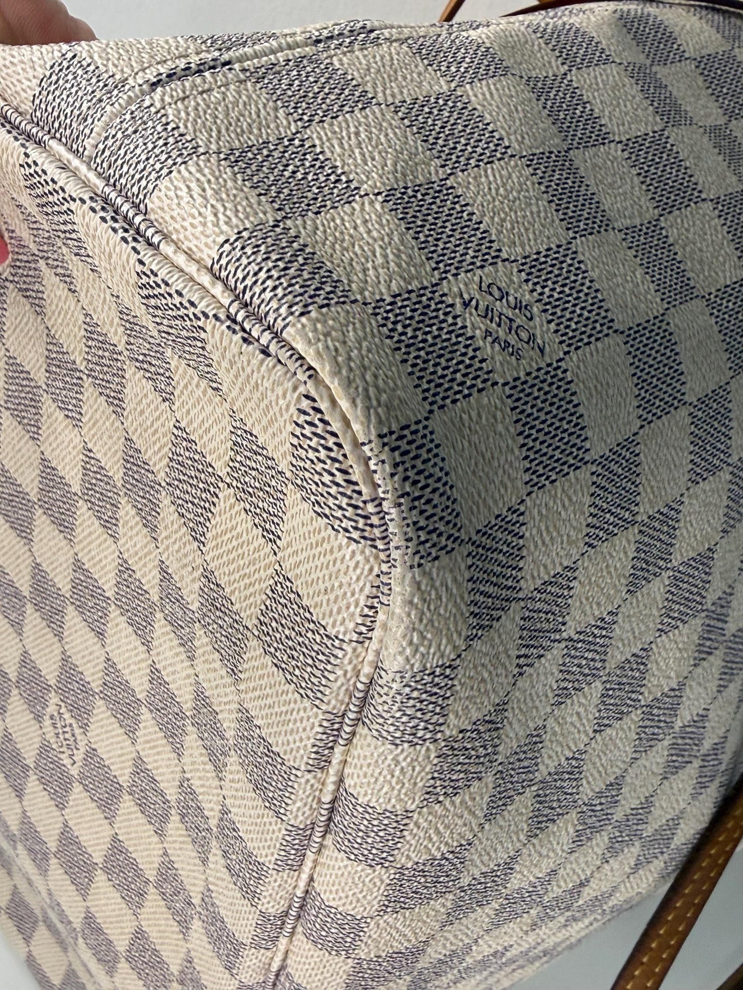 Louis Vuitton Damier Azur MM Neverfull Tote