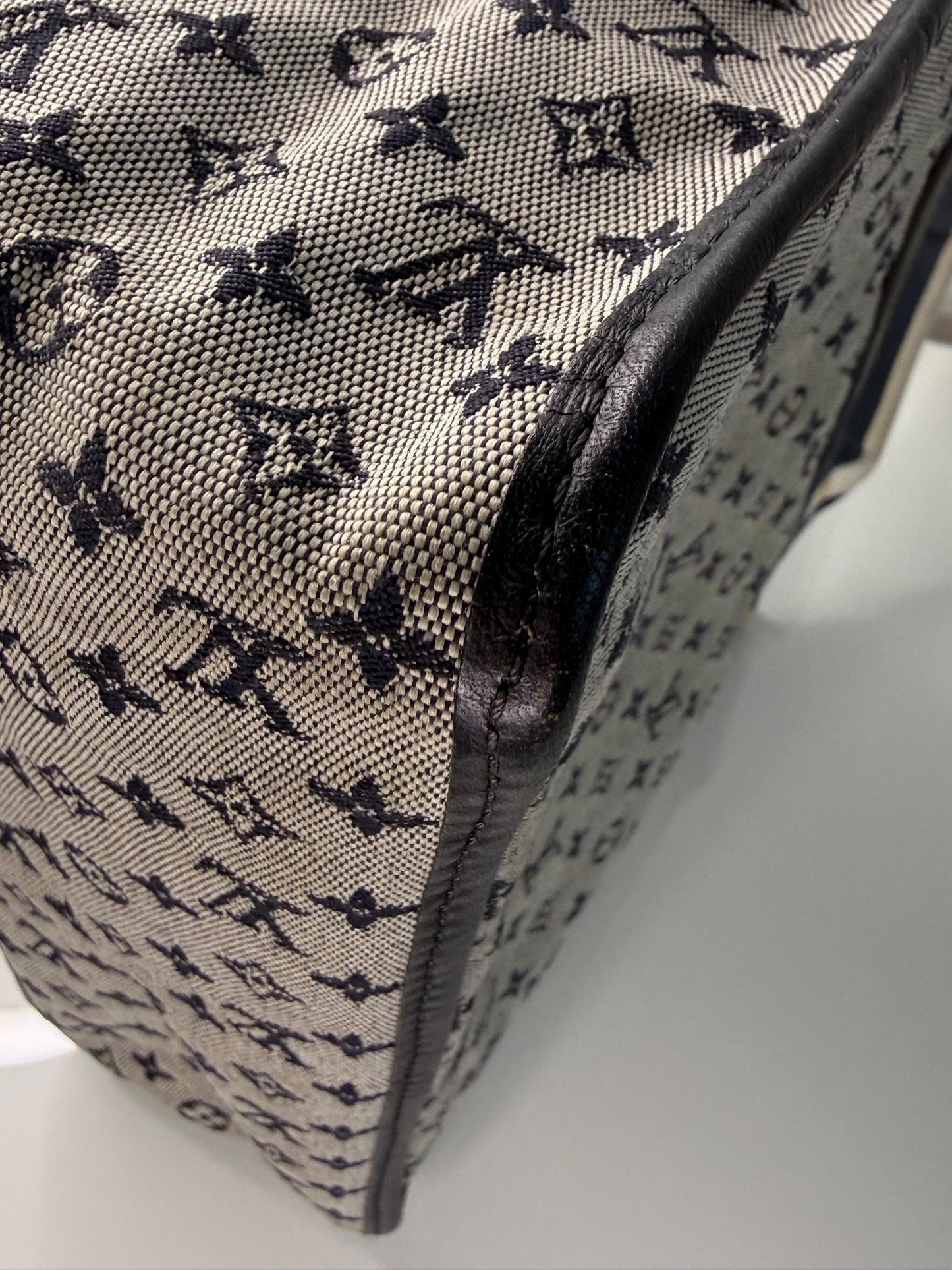 Louis Vuitton Vintage Monogram Mini Lin Sac Catherine -Blue