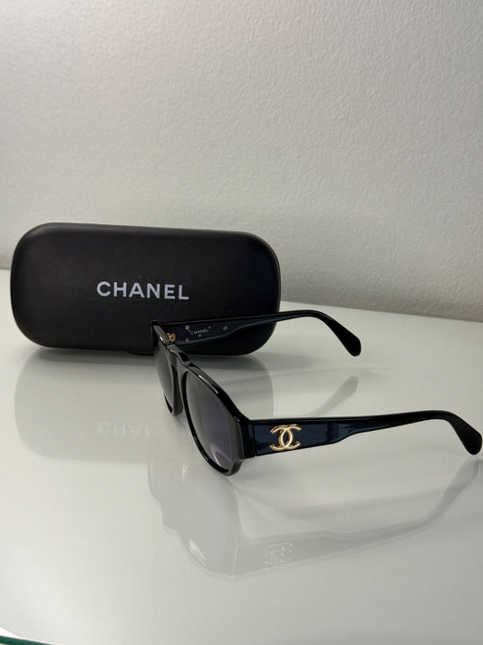Chanel Vintage Black Sunglasses with interlocking CC Model 01452