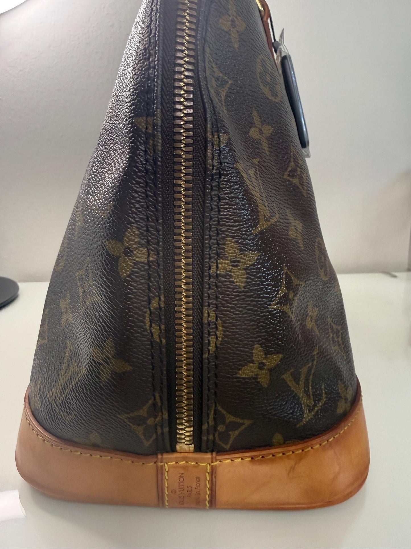Louis Vuitton Vintage Monogram Alma MM Bag