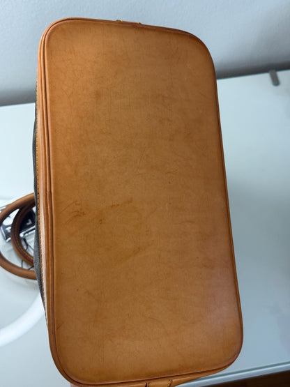 Louis Vuitton Vintage Monogram Alma MM Bag