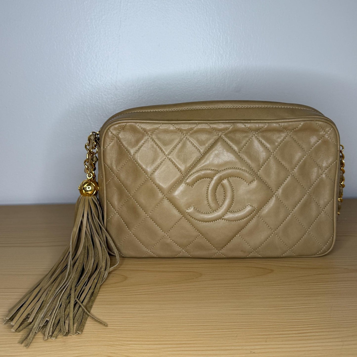 Chanel Vintage Beige Lambskin Leather Camera Bag