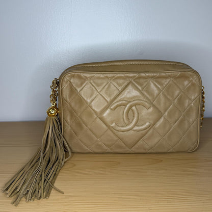 Chanel Vintage Beige Lambskin Leather Camera Bag