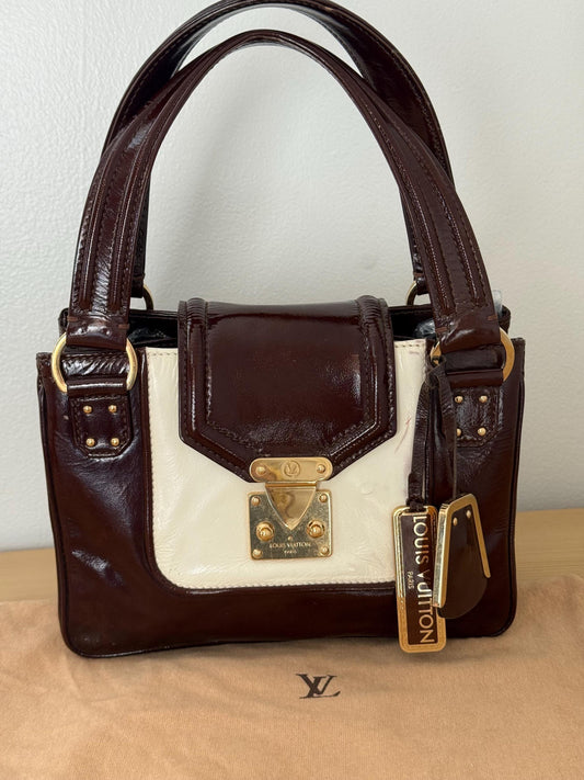 AUTHENTIC Louis Vuitton RARE Limited Edition 2002-2003 Cruise Line Sac Bicolor patent leather handbag in dark brown and white