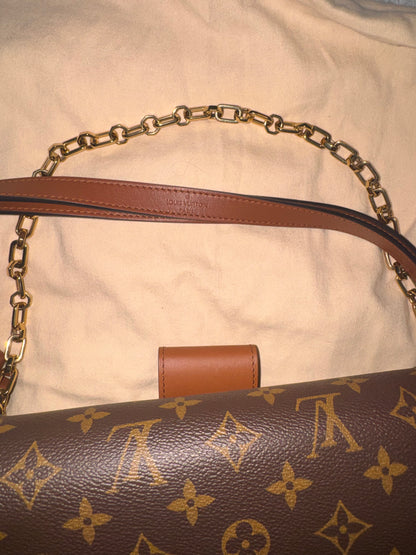 Louis Vuitton Dauphine MM