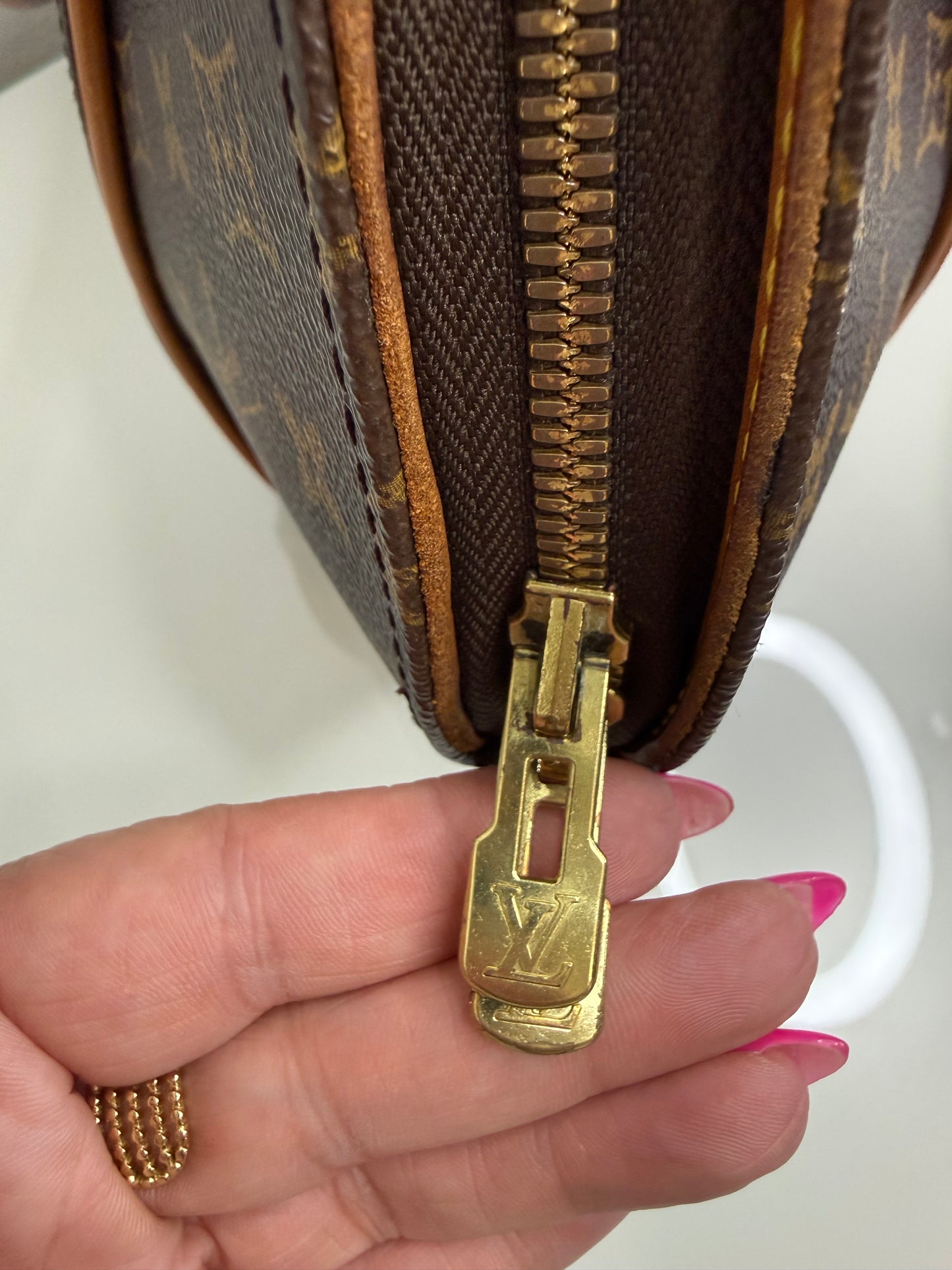 Louis Vuitton Vintage Monogram Ellipse PM