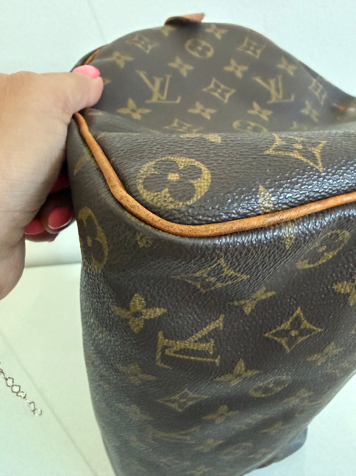 Louis Vution Monogram Speedy 35
