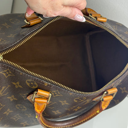 Louis Vuitton Vintage Monogram Speedy 30