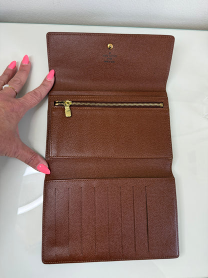 Louis Vuitton Monogram Pochette Passport Tri Fold