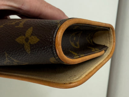 Louis Vuitton Monogram Pochette Twin GM