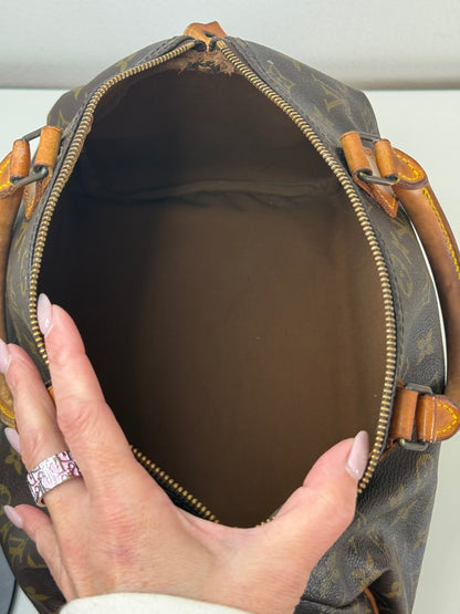 Louis Vuitton Monogram Speedy 30