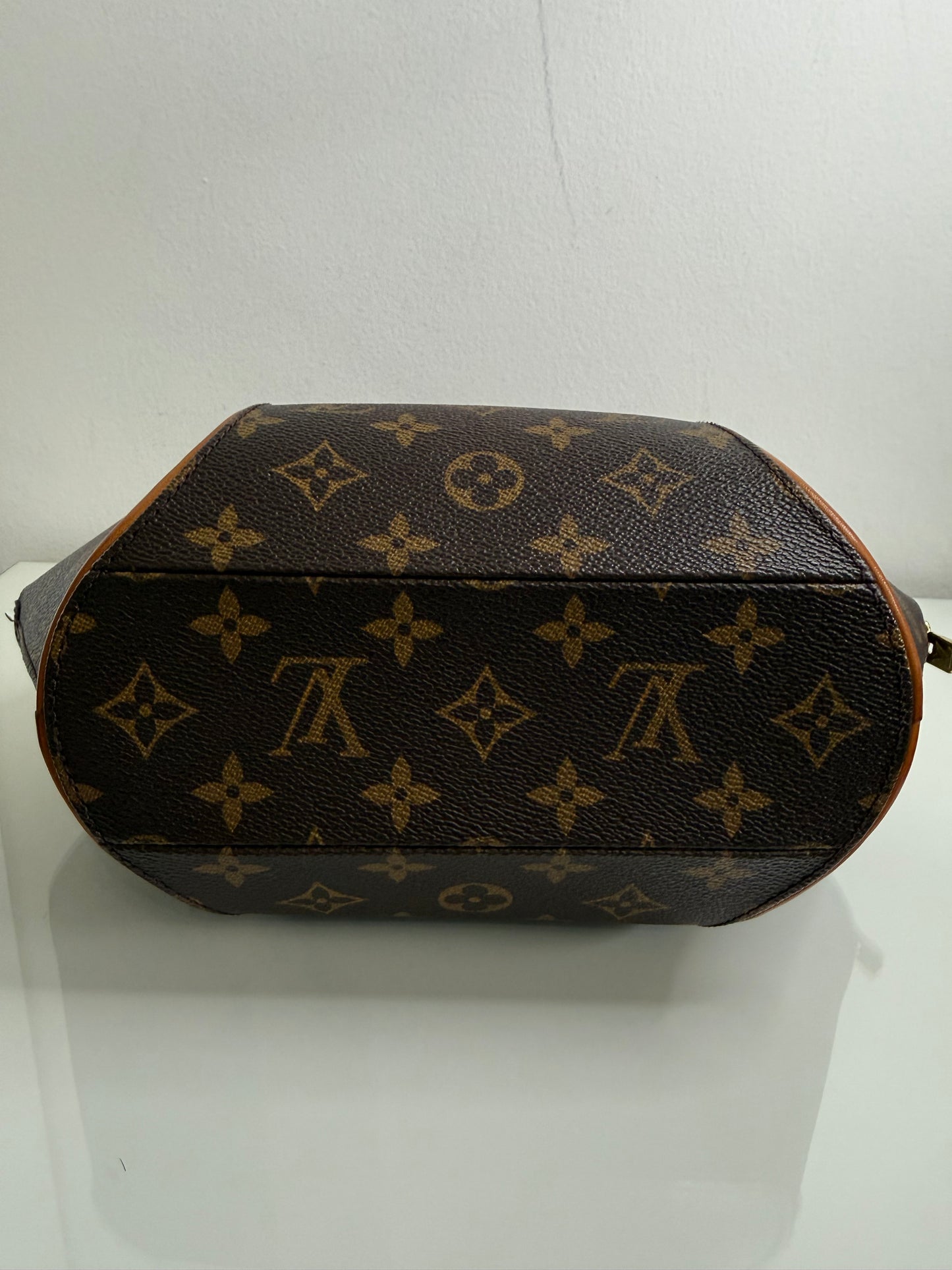 Louis Vuitton Vintage Monogram Ellipse PM