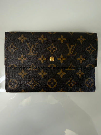 Louis Vuitton Monogram Pochette Passport Tri Fold
