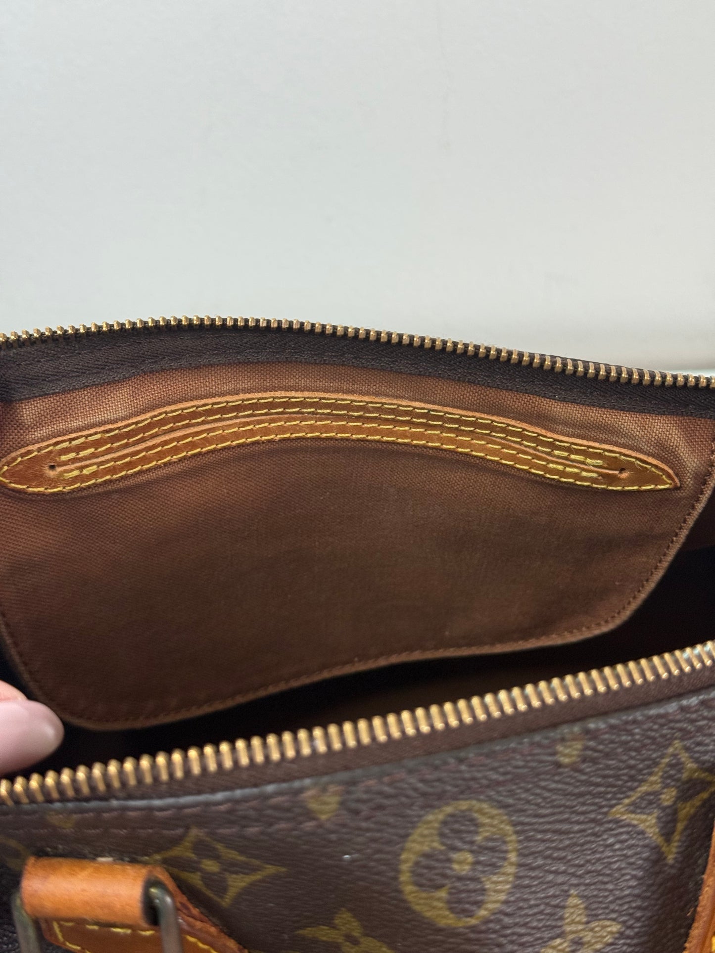 Louis Vuitton Monogram Speedy 30