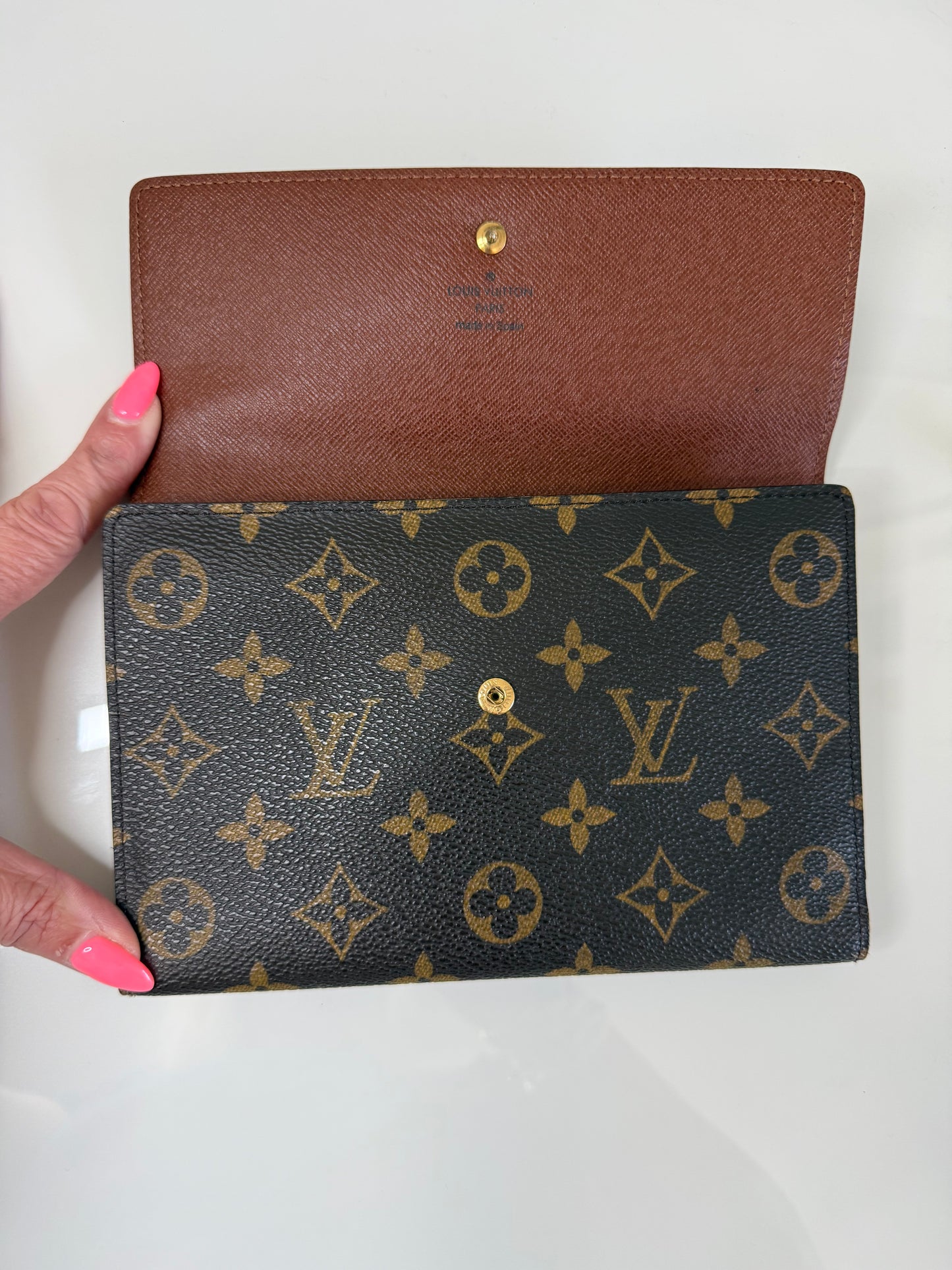 Louis Vuitton Monogram Pochette Passport Tri Fold