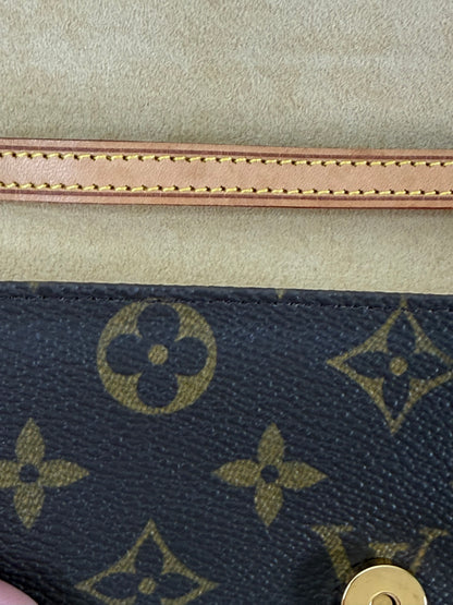 Louis Vuitton Monogram Pochette Twin GM