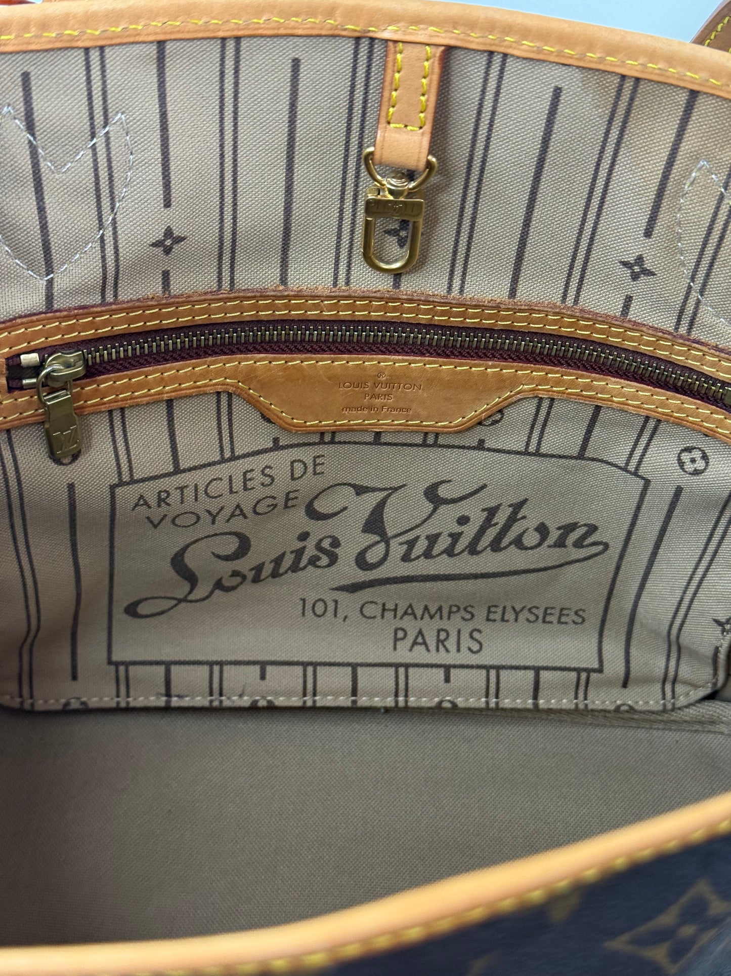 Louis Vuitton Monogram PM Neverfull with Pouch