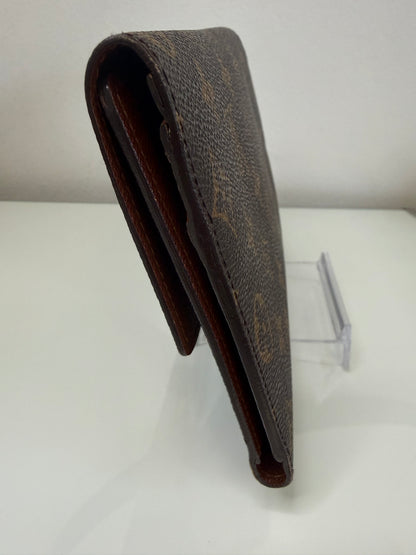 Louis Vuitton Monogram Pochette Passport Tri Fold