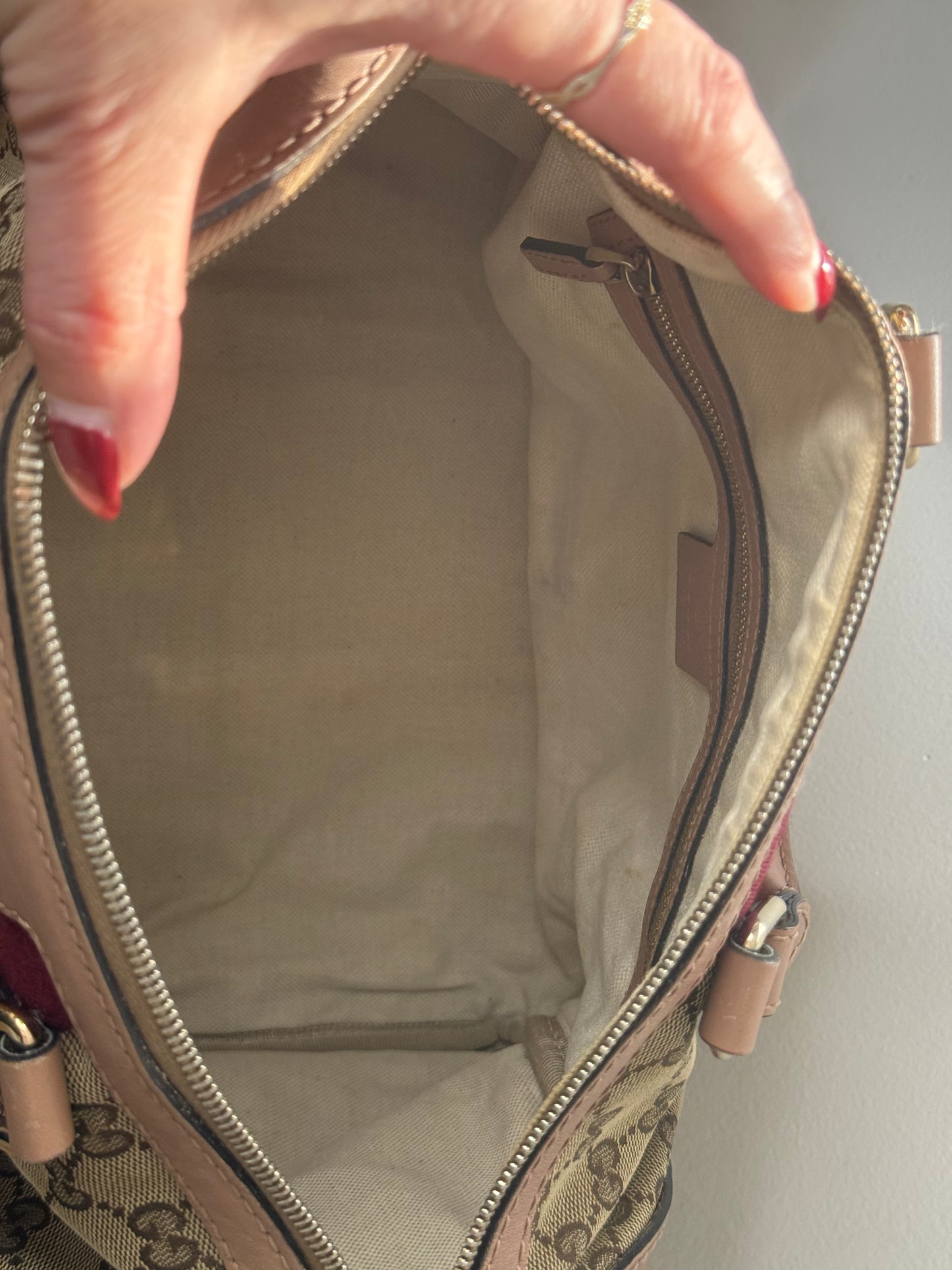 Gucci Rare Vintage GG Boston Bag Pink and Burgundy Web Stripe