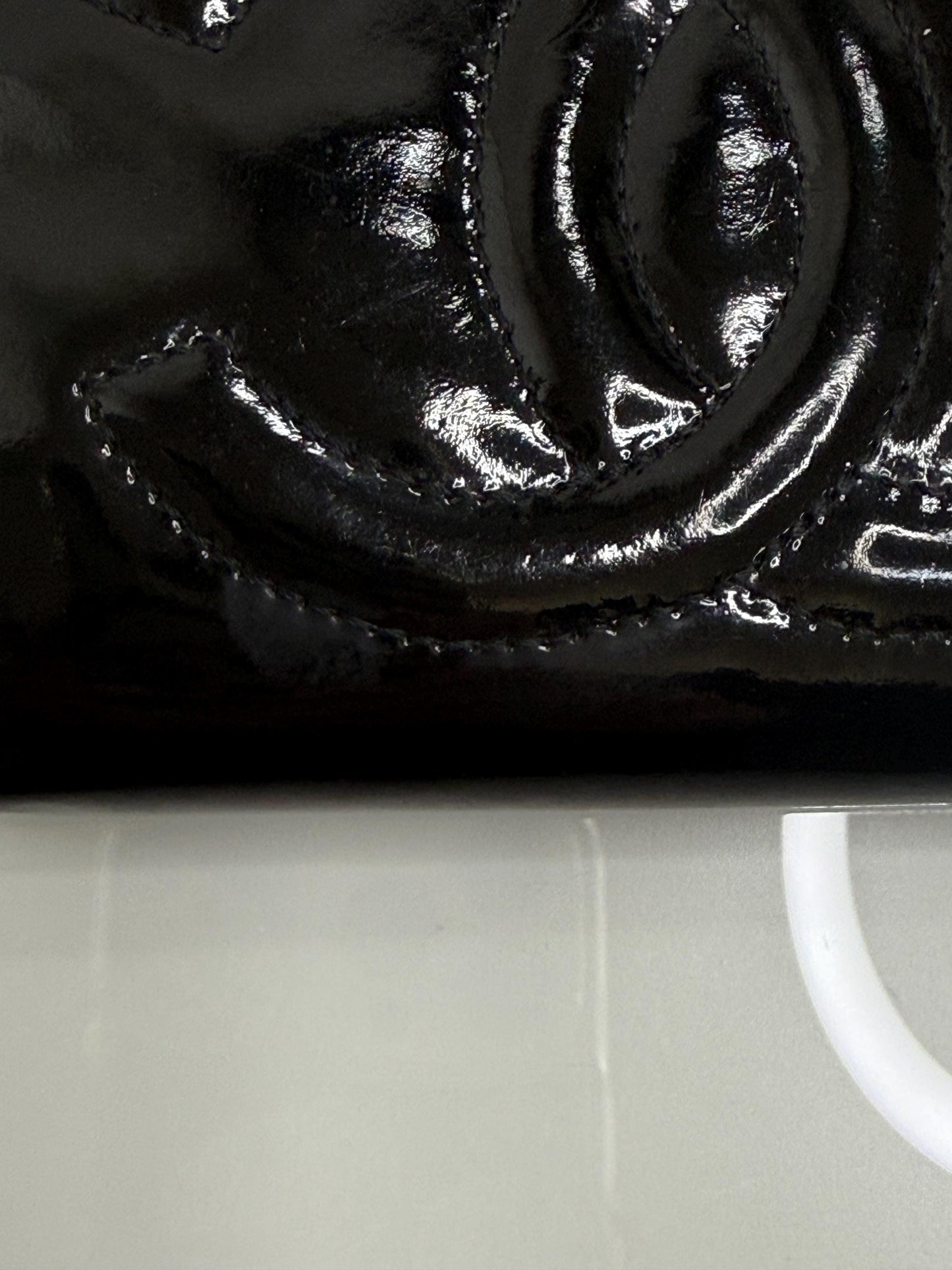 Chanel Vintage Black CC Compact Patent Leather with Kiss Lock Wallet