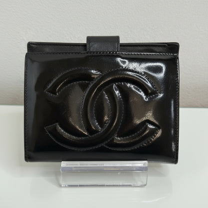 Chanel Vintage Black CC Compact Patent Leather with Kiss Lock Wallet