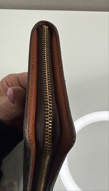 Louis Vuitton Vintage Monogram  Long Zippy Wallet