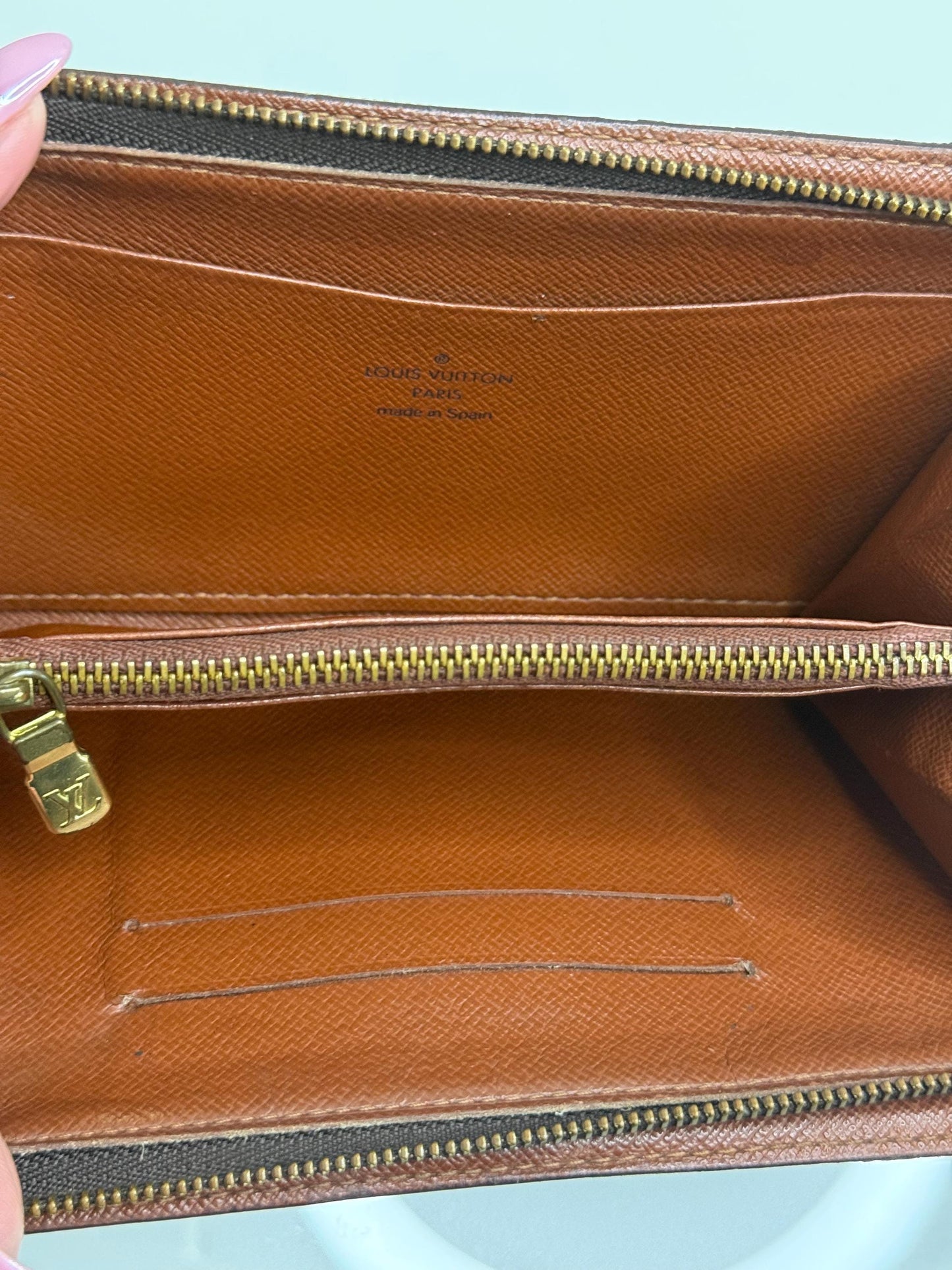 Louis Vuitton Vintage Monogram  Long Zippy Wallet