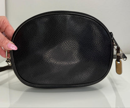 Gucci Vintage  Black Leather with Interlocking GG