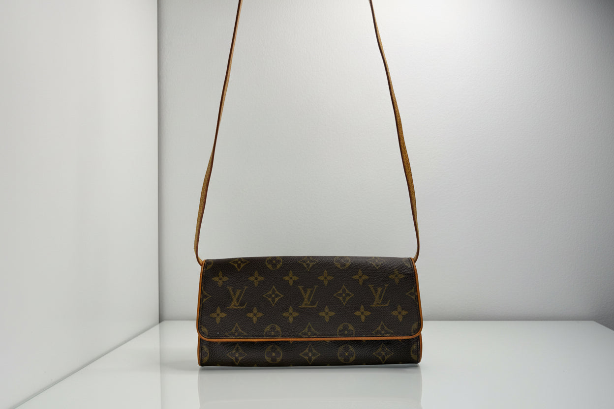 Louis Vuitton Vintage Monogram Pochette Twin GM