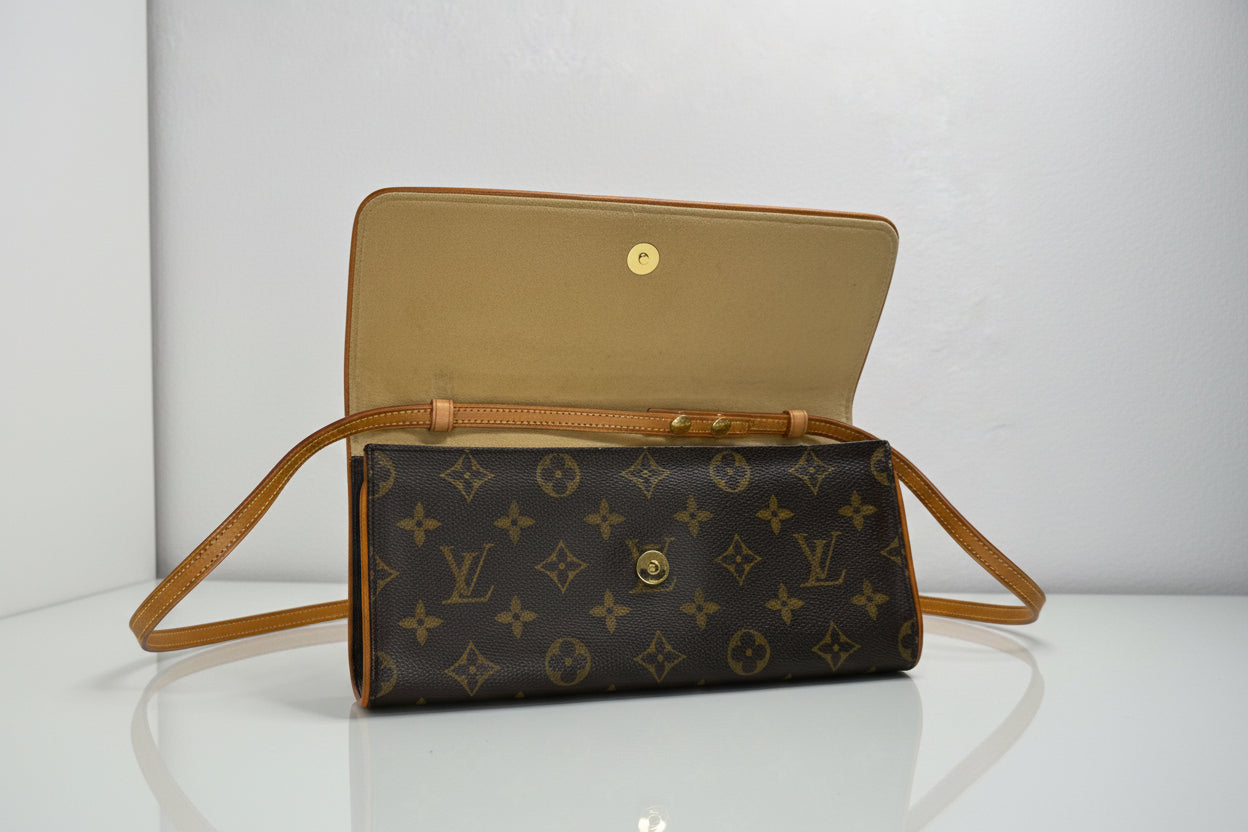 Louis Vuitton Vintage Monogram Pochette Twin GM