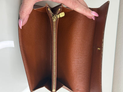 Louis Vuitton Vintage Monogram Sarah Long Wallet